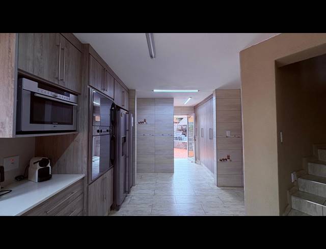 4 BEDROOM HOUSE FOR SALE IN KENLEAF